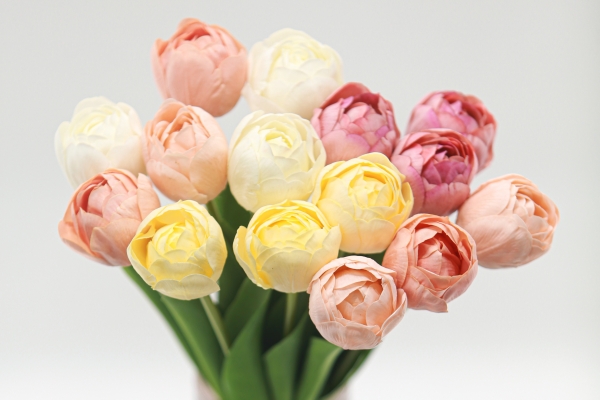 How to clean simulated tulip flowers